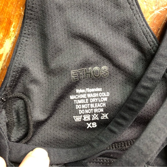Ethos Strappy Sports Bra - Picture 3 of 5